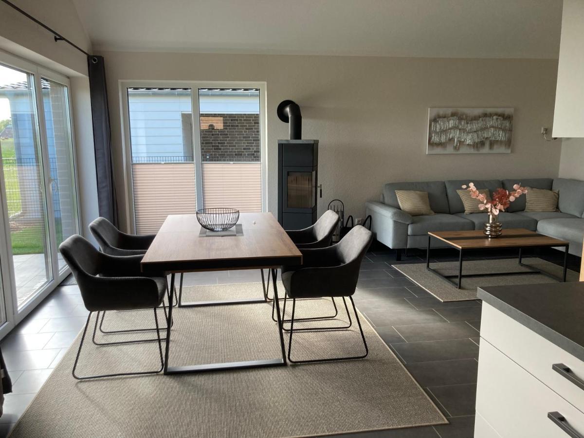 Watt'N Blick - Hundefreundliches Ferienhaus Mit Ausblick Ueber Die Wiesen Bis Zum Deich Schweiburg Zewnętrze zdjęcie