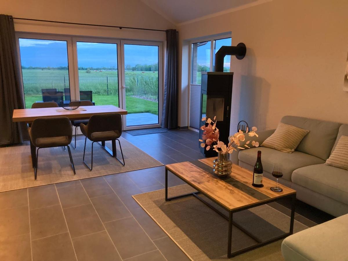 Watt'N Blick - Hundefreundliches Ferienhaus Mit Ausblick Ueber Die Wiesen Bis Zum Deich Schweiburg Zewnętrze zdjęcie